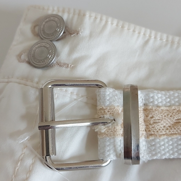 Bandolino Cream Denim Cotton Shorts/Belt Sz 14 - Picture 15 of 15